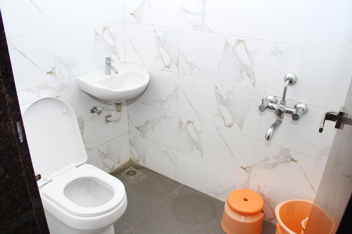 Mp Residency Hotel Кумбаконам Екстериор снимка
