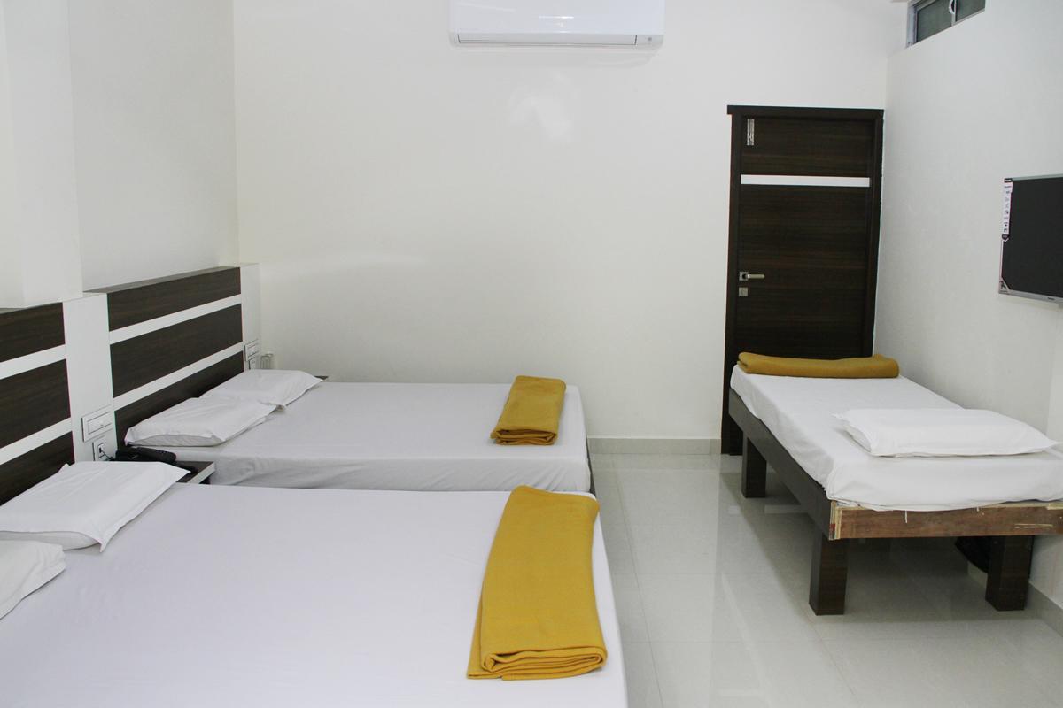 Mp Residency Hotel Кумбаконам Екстериор снимка