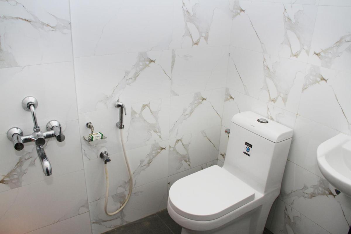 Mp Residency Hotel Кумбаконам Екстериор снимка