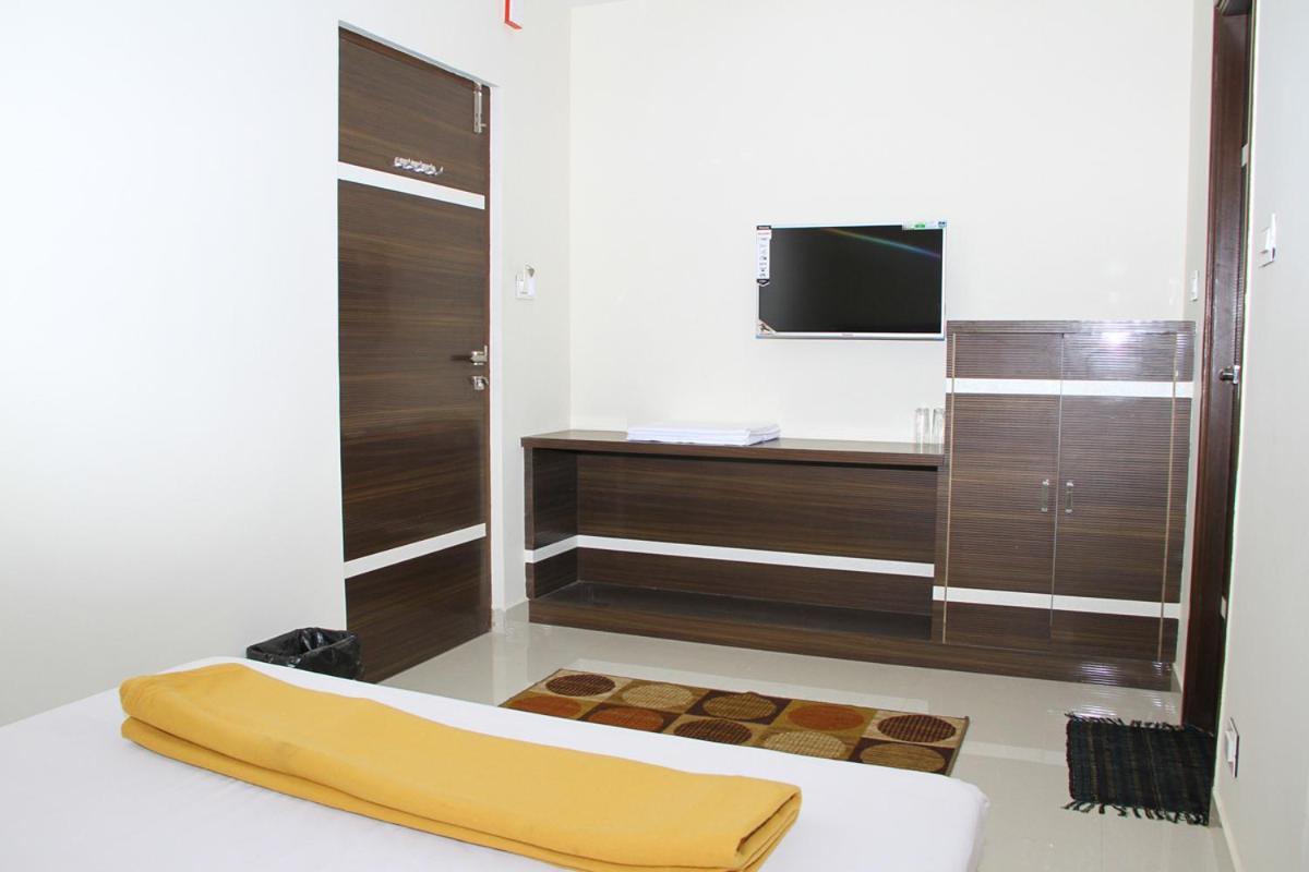 Mp Residency Hotel Кумбаконам Екстериор снимка